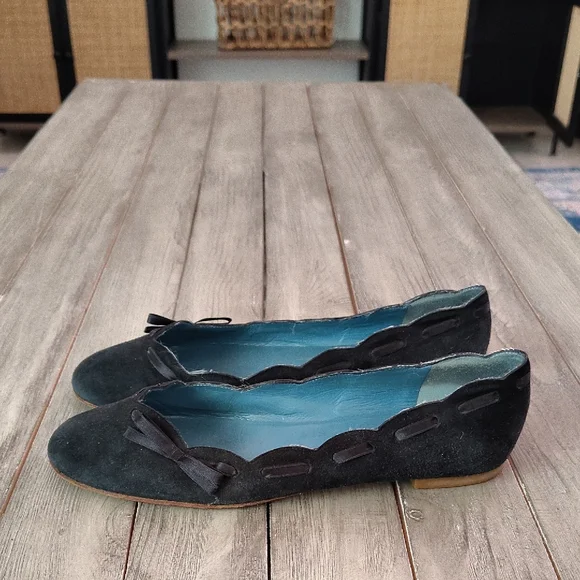 Marc Jacobs Navy Scalloped Bow Detail Suede Flats Size Woman's 9 - Picture 3 of 10